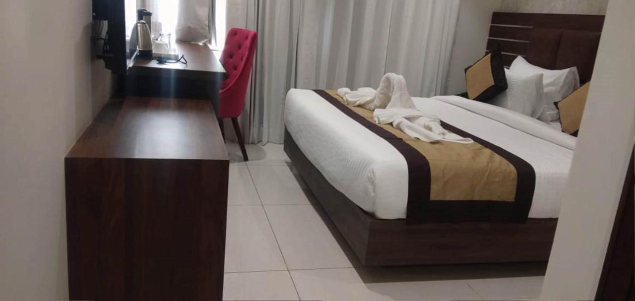 Rajlaxmi Hotel - Free Airport Pickup And Drop Jaipur Ngoại thất bức ảnh