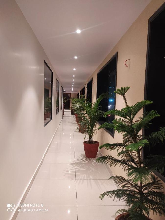 Rajlaxmi Hotel - Free Airport Pickup And Drop Jaipur Ngoại thất bức ảnh