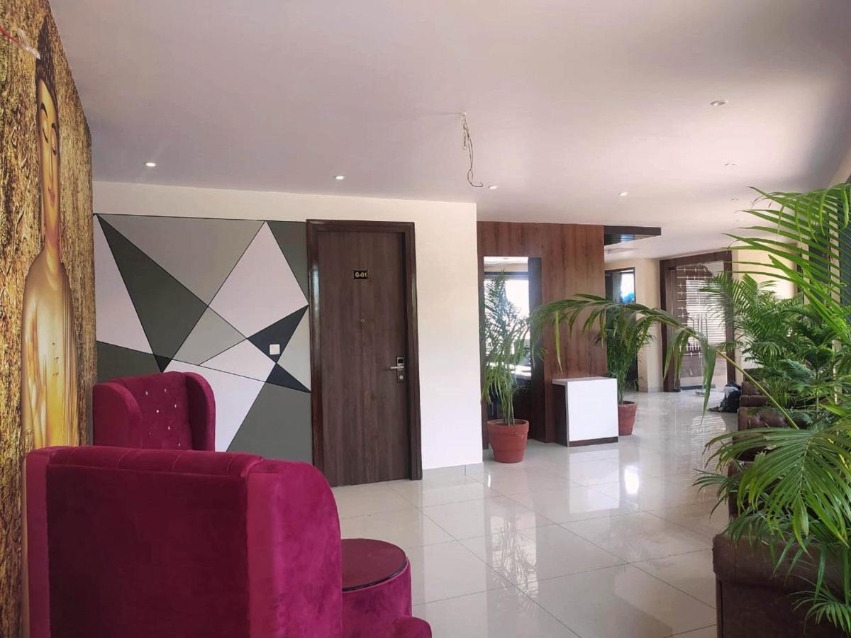 Rajlaxmi Hotel - Free Airport Pickup And Drop Jaipur Ngoại thất bức ảnh