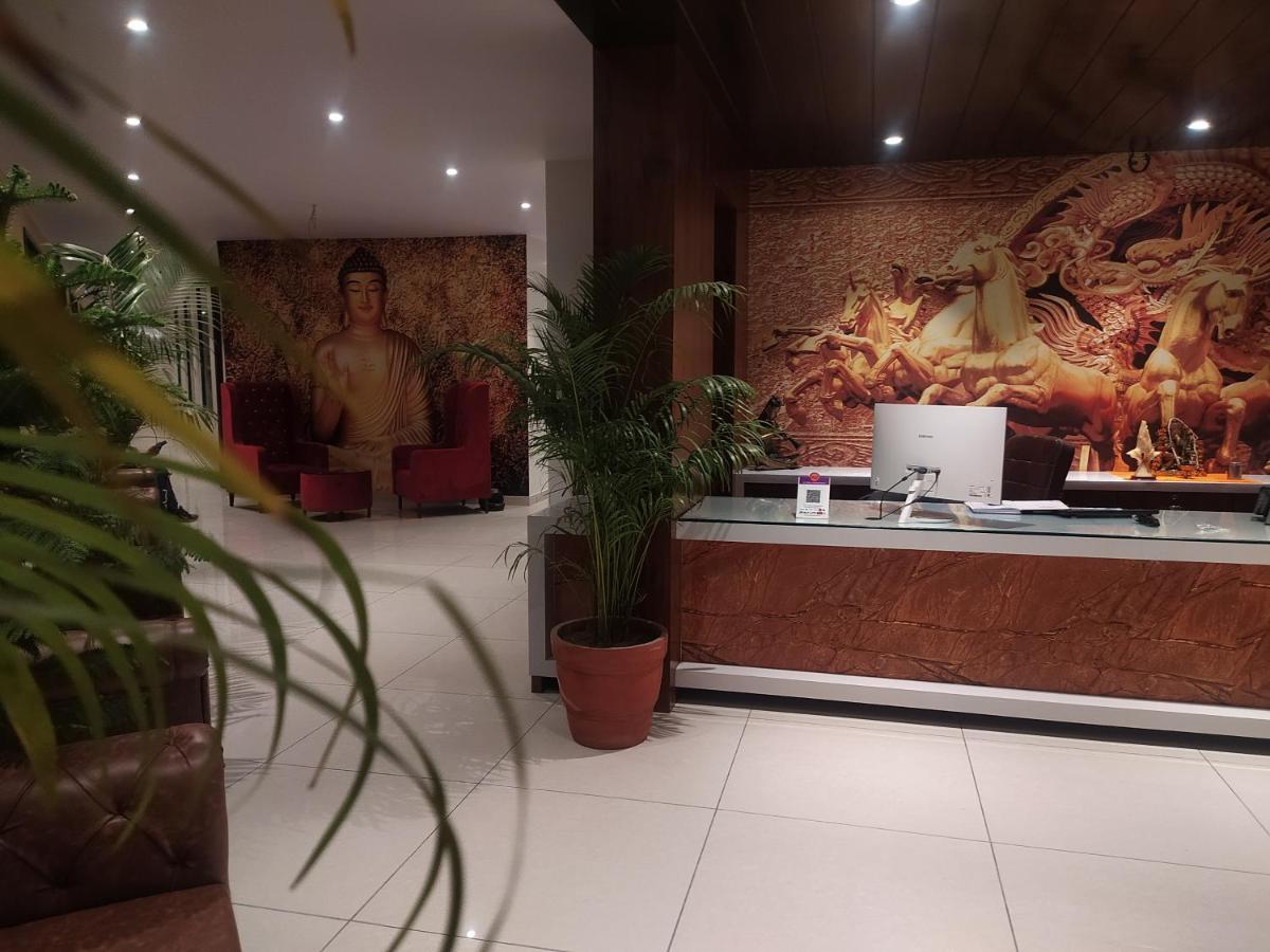 Rajlaxmi Hotel - Free Airport Pickup And Drop Jaipur Ngoại thất bức ảnh